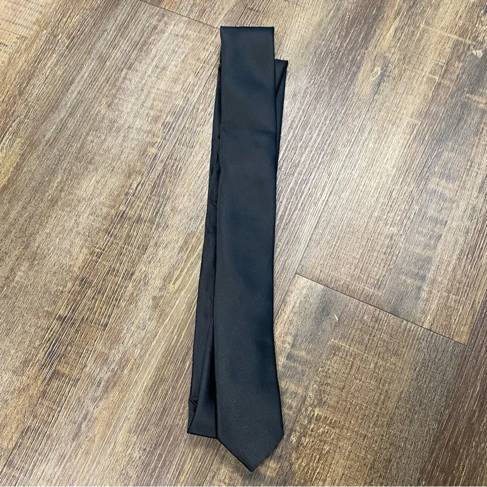 Elegant Black and Gold Men's Lot Ties Parisian Signature, QBrand, Joseph‎ Abboud
